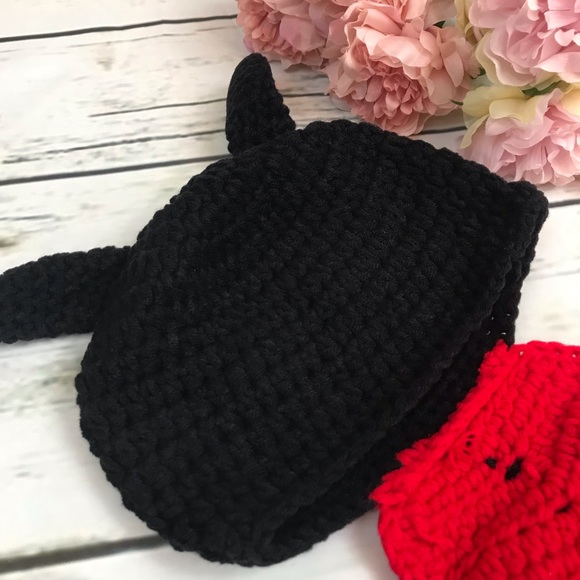 Newborn Baby Crochet Ladybug Outfit Photo Prop - Picture 7 of 16